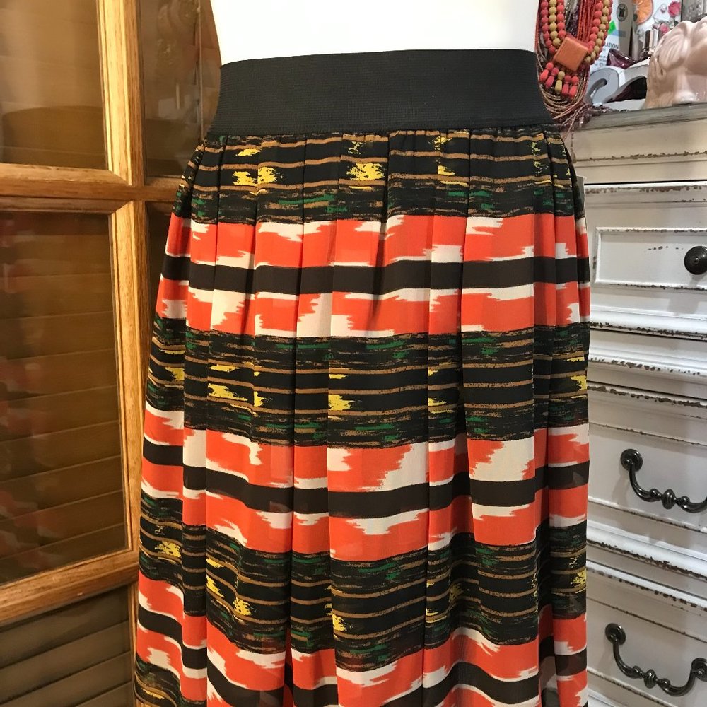 NWT Strip Multi Color Print Mini Skirt Elastic waist Size 10 By Vince Camuto
